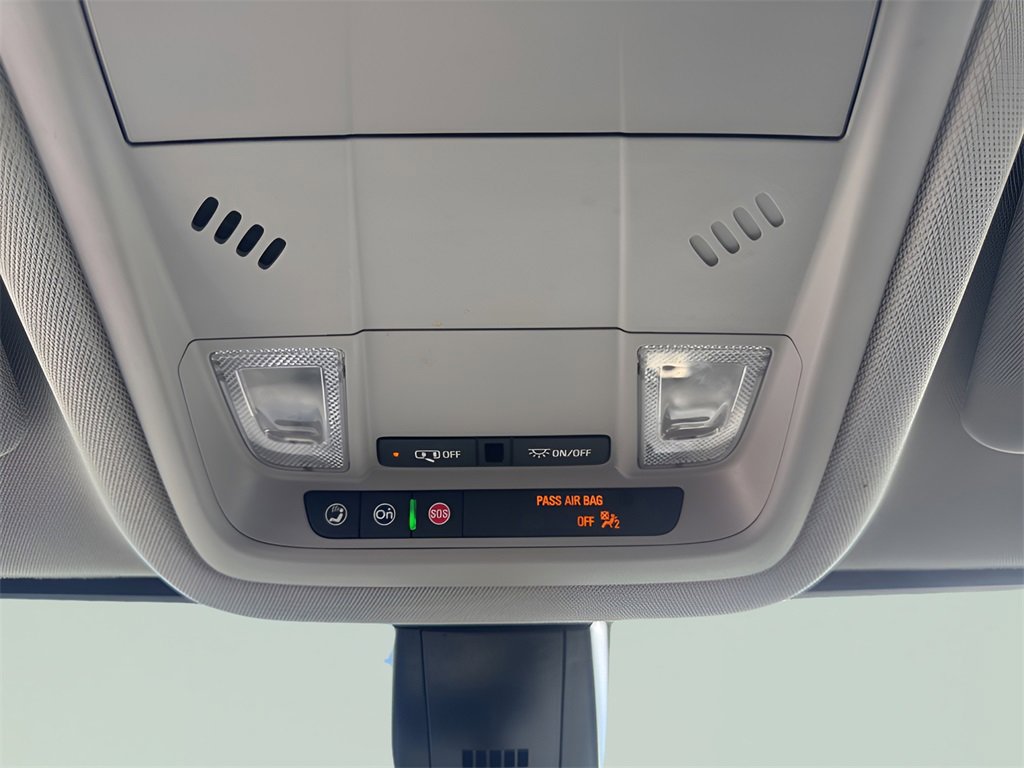 Used 2023 GMC Acadia SLE w/ Driver Convenience Package image 32