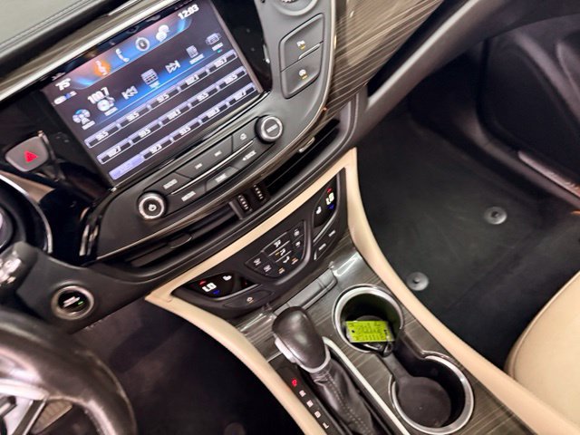 Used 2020 Buick Envision Essence w/ Experience Buick Package AWD/4WD image 33