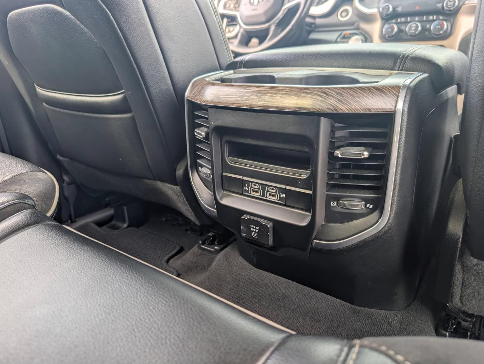 Used 2020 RAM 1500 Laramie AWD/4WD image 45