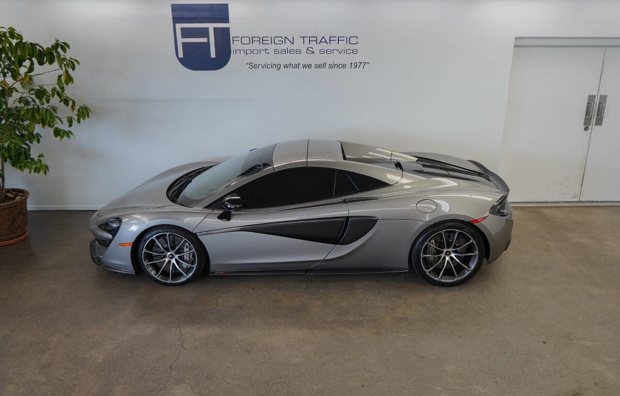 Used 2020 McLaren 570S Spider image 25