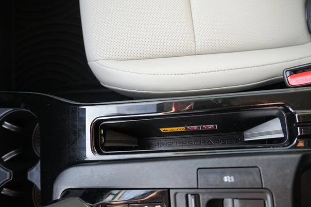 Used 2024 Toyota Prius XLE FWD image 38