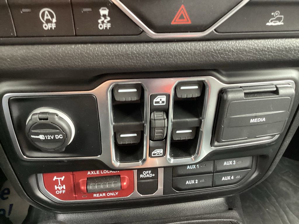 Used 2025 Jeep Gladiator Willys image 42