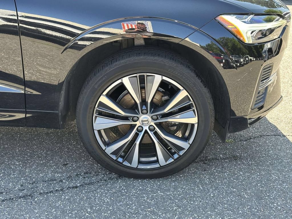 Used 2022 Volvo XC60 B5 Momentum w/ Climate Package AWD/4WD image 10