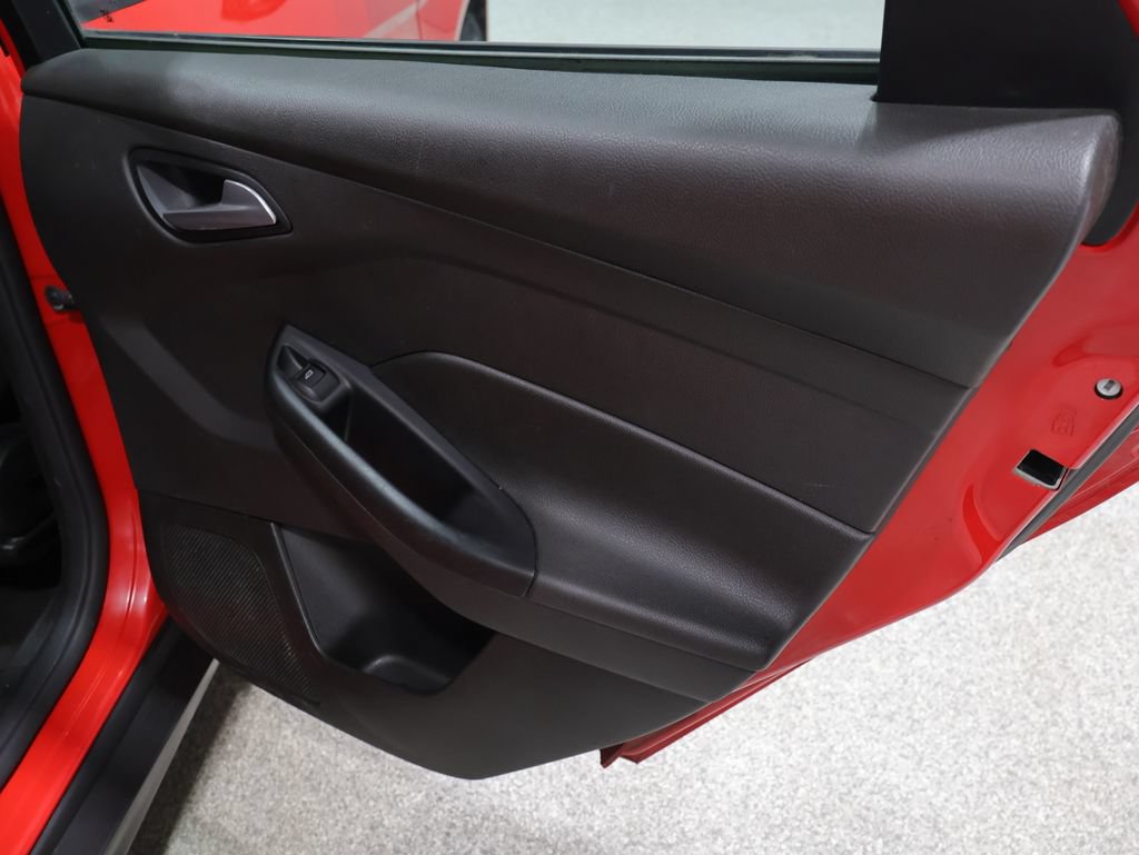 Used 2016 Ford Focus SE FWD image 21