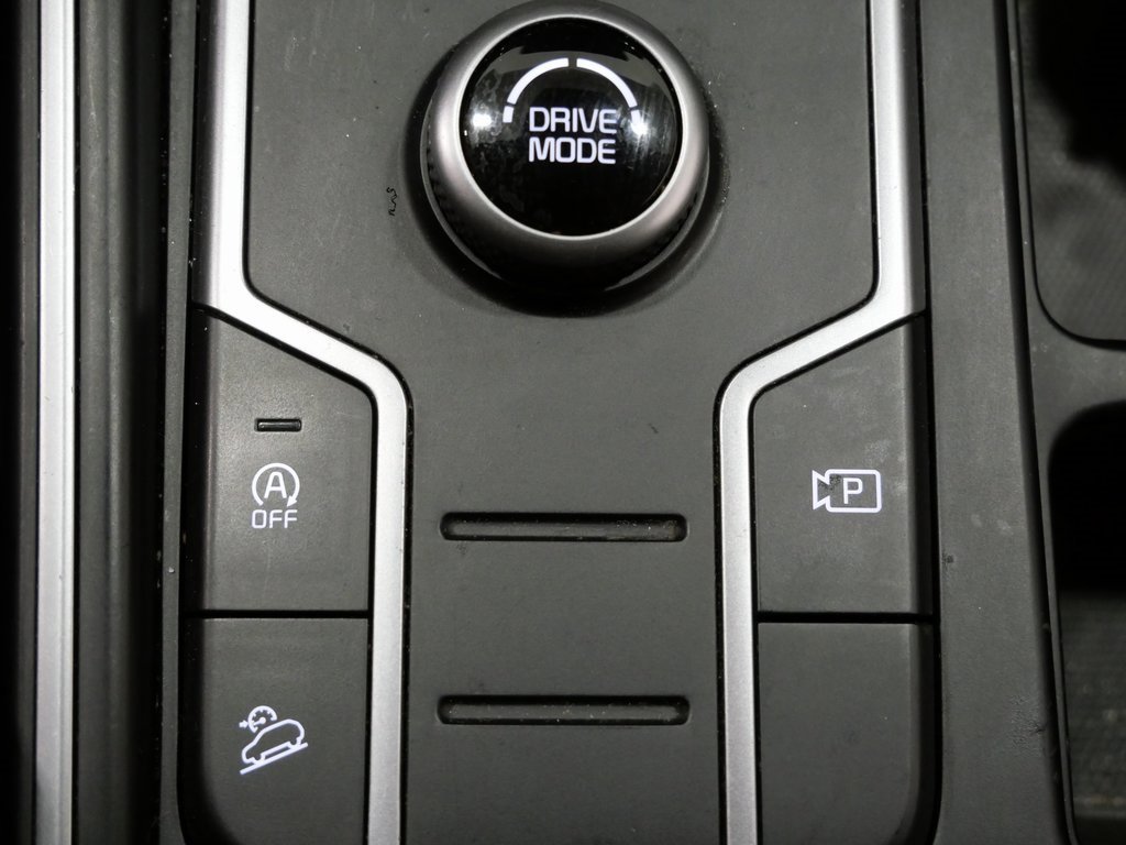 Used 2023 Kia Sorento LX image 21