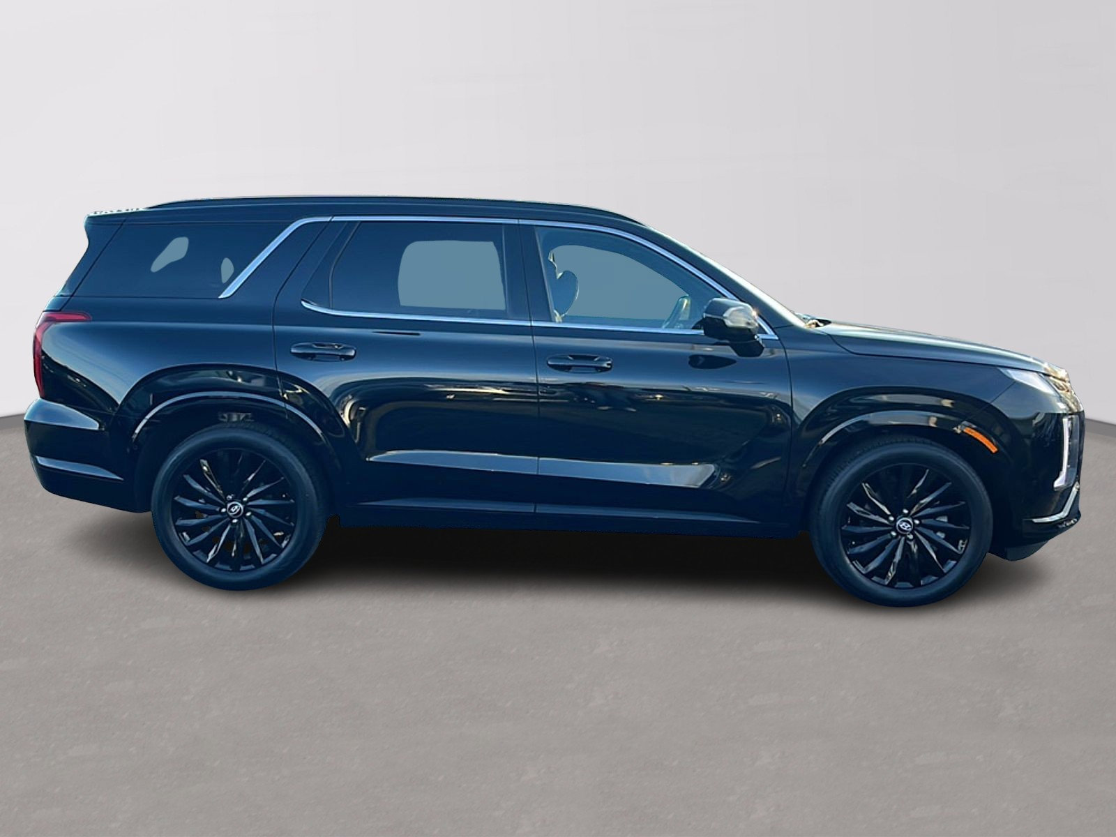 Used 2025 Hyundai Palisade Calligraphy image 8