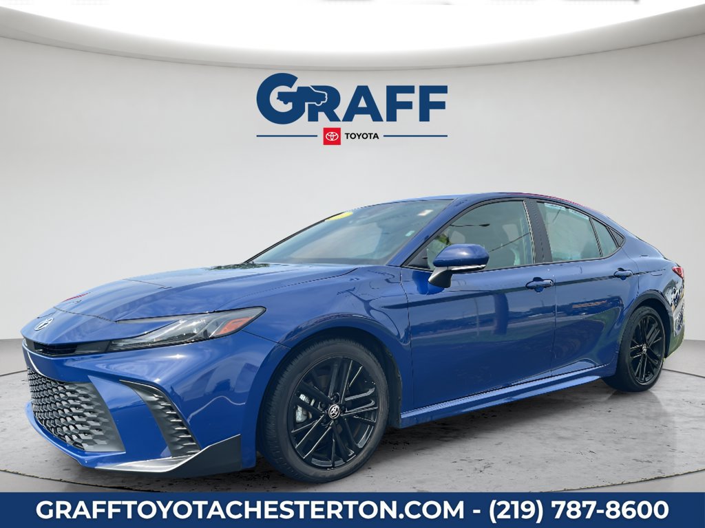 Used 2025 Toyota Camry SE FWD image 2