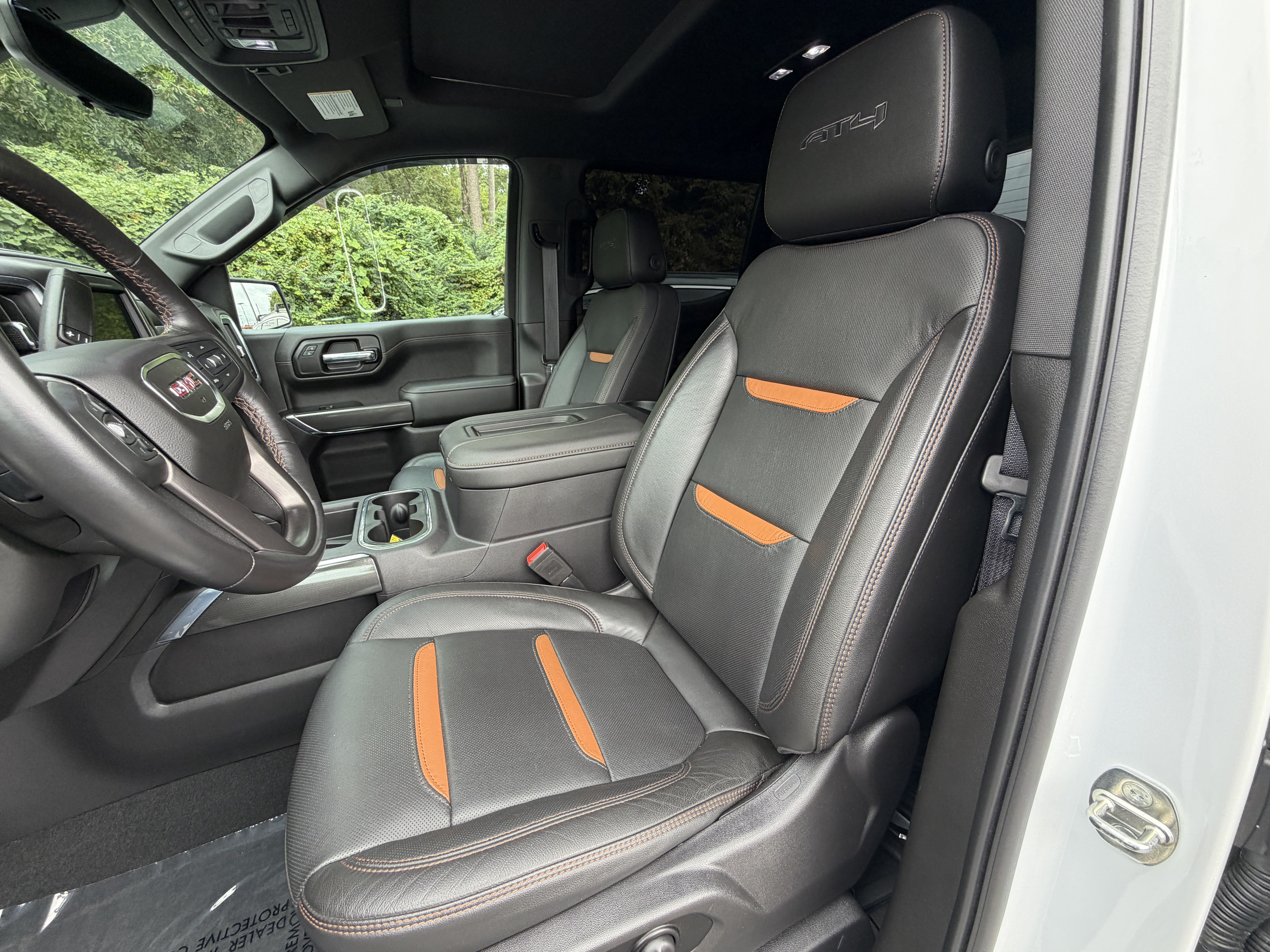 Used 2020 GMC Sierra 1500 AT4 w/ AT4 Premium Package AWD/4WD image 13