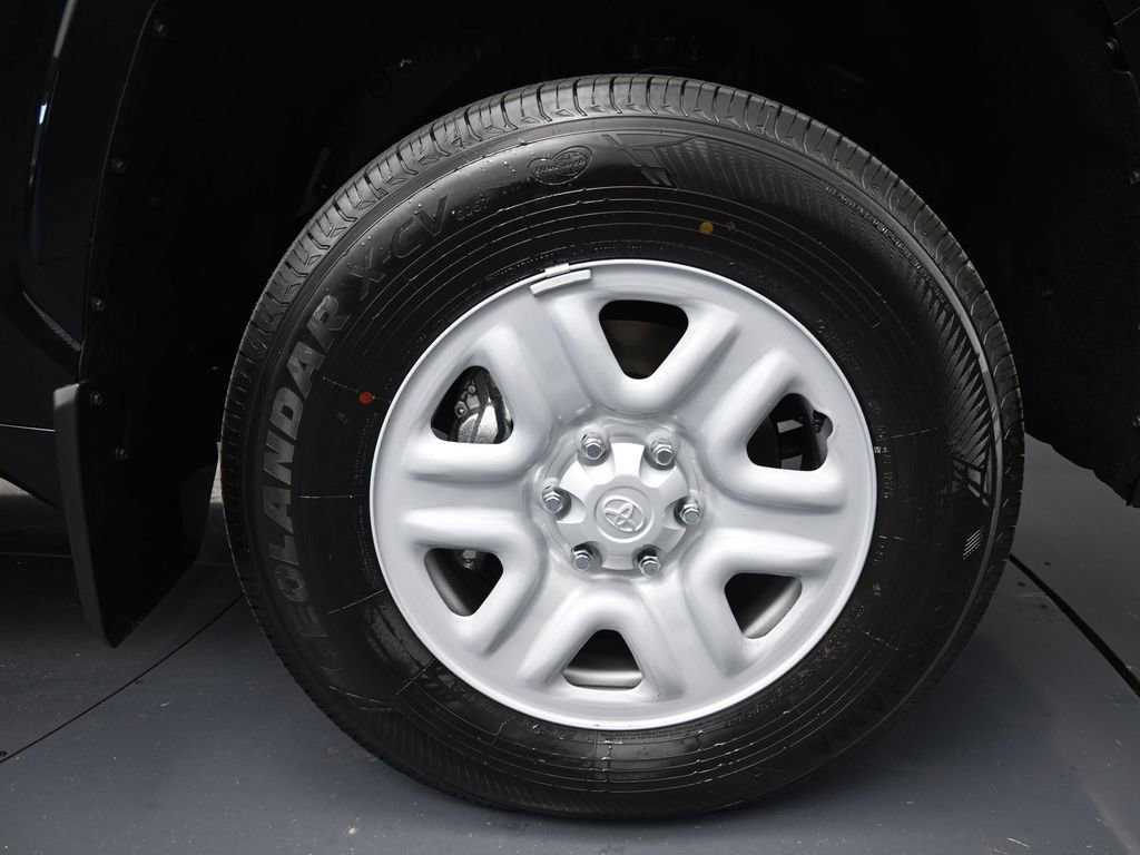New 2026 Toyota Tundra SR image 5
