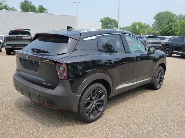 New 2025 Nissan Kicks SR w/ SR Premium Package AWD/4WD image 4