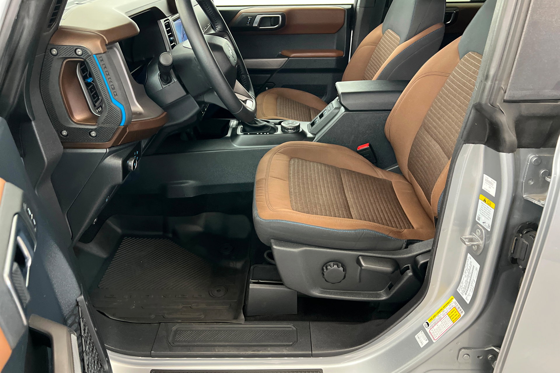 Used 2023 Ford Bronco Outer Banks AWD/4WD image 18