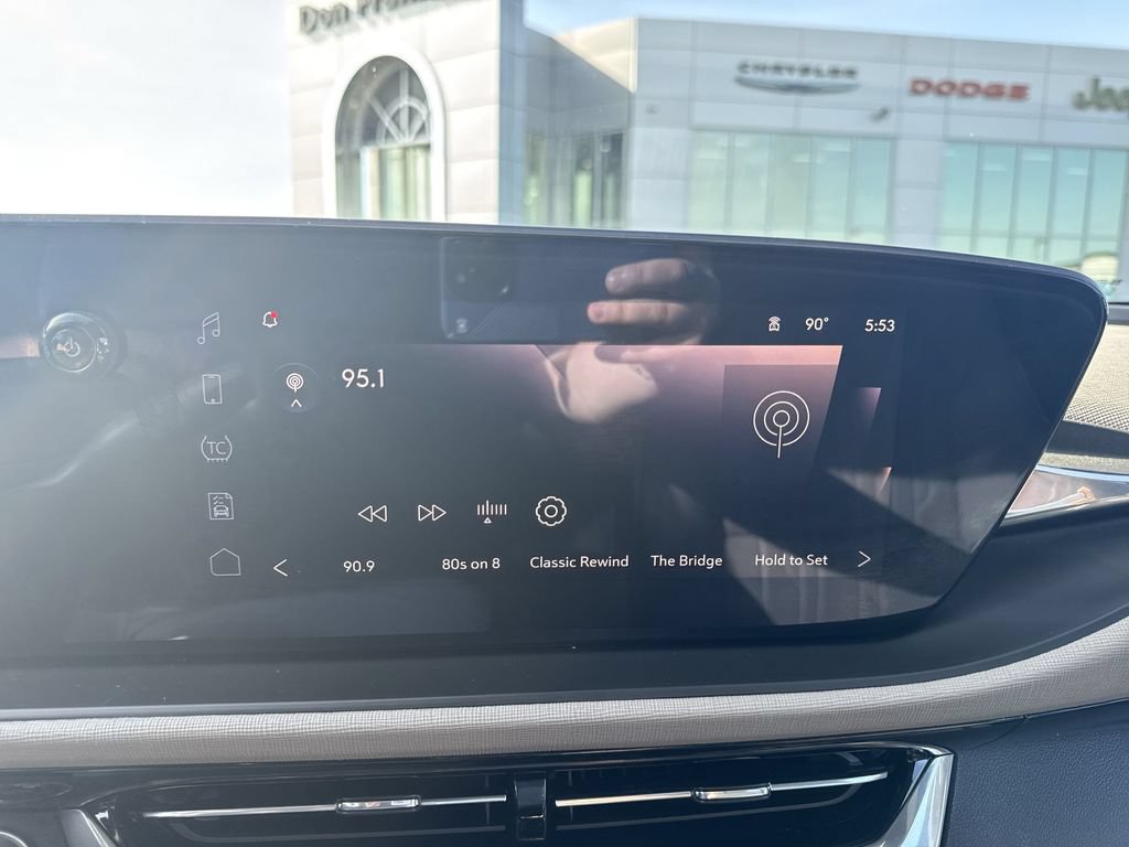 Used 2024 Buick Envista Avenir FWD image 16