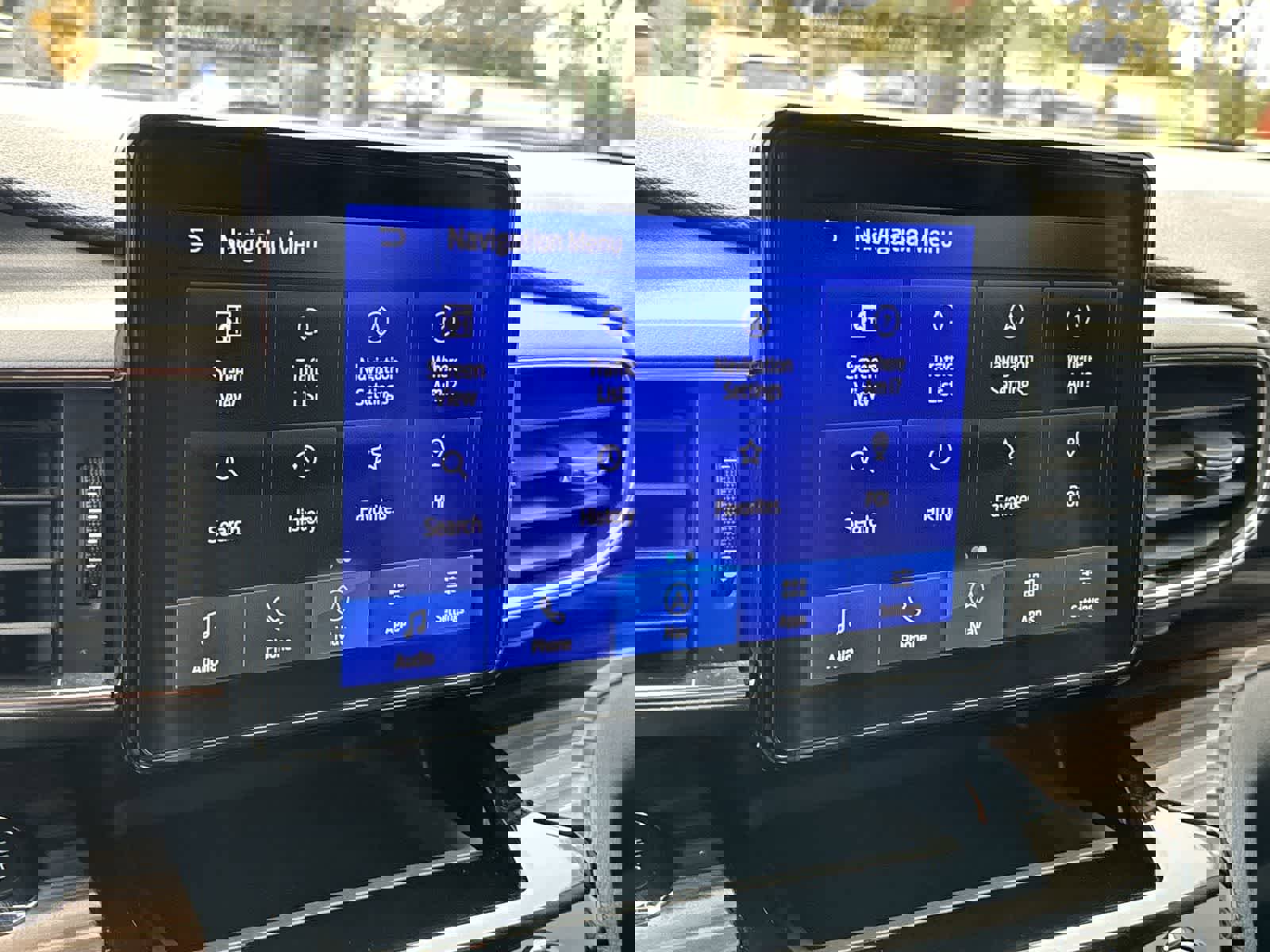 Used 2023 Ford Explorer Limited image 21