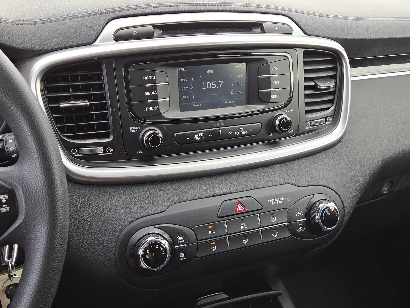 Used 2017 Kia Sorento AWD image 26