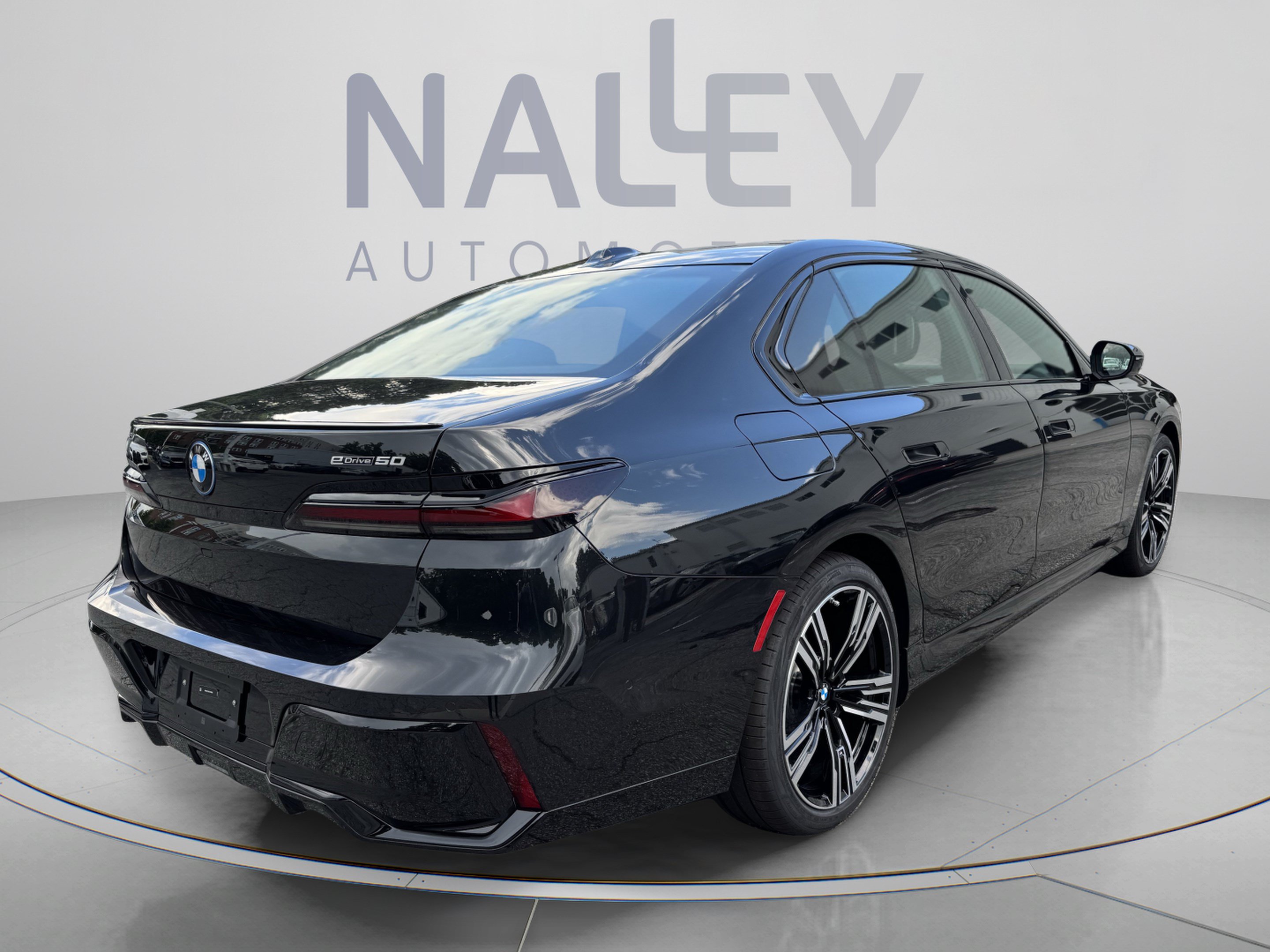 New 2026 BMW i7 eDrive50 w/ M Sport Package RWD image 5