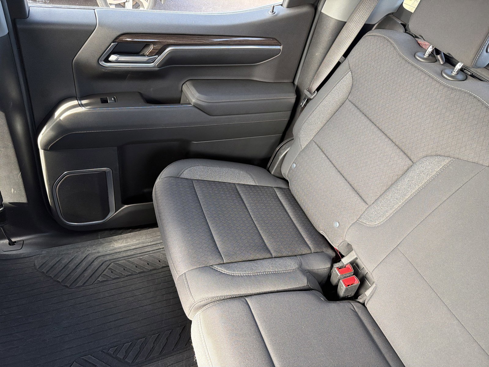 Used 2023 Chevrolet Silverado 1500 LT image 12