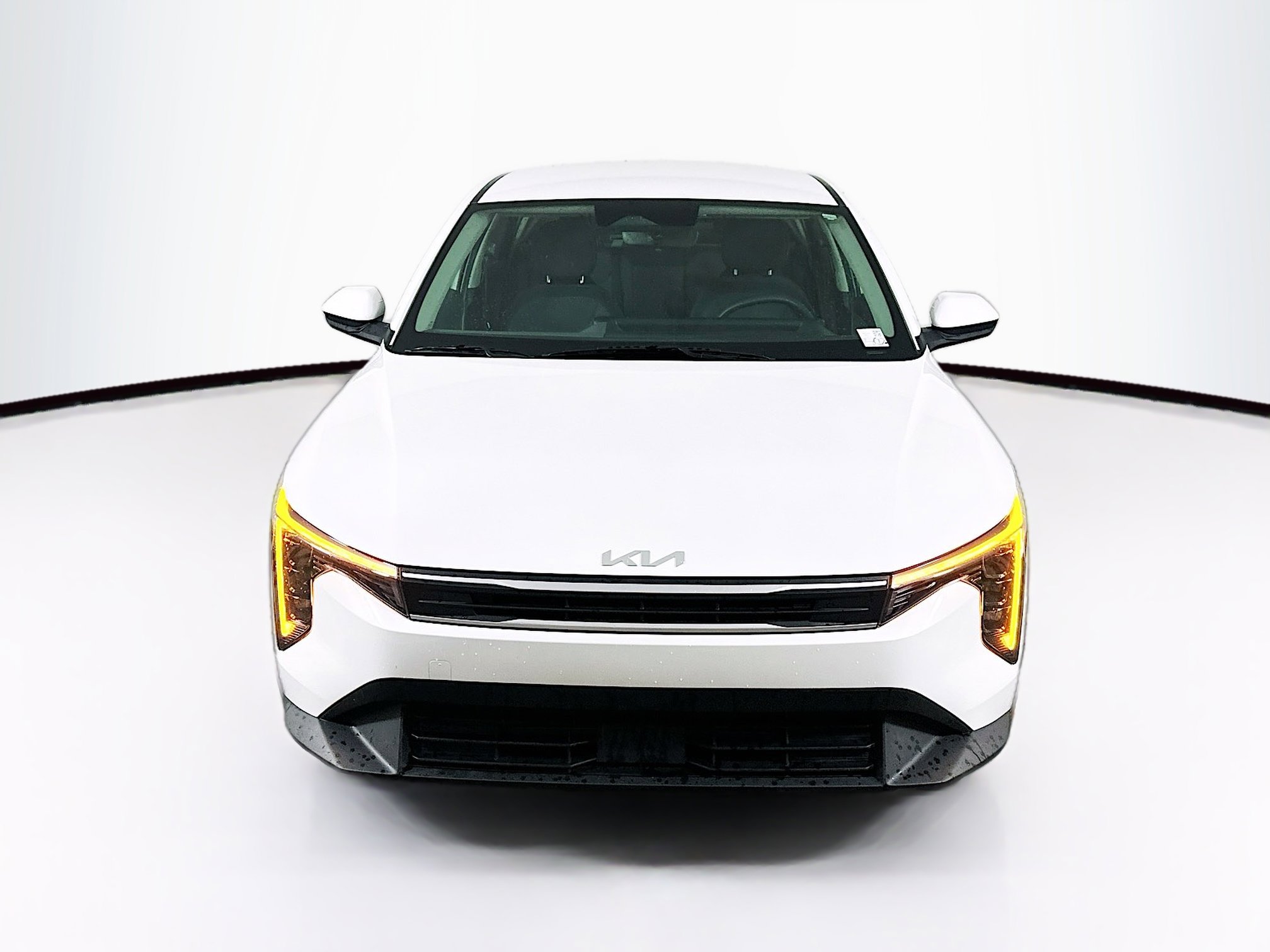 Used 2025 Kia K4 LXS image 2