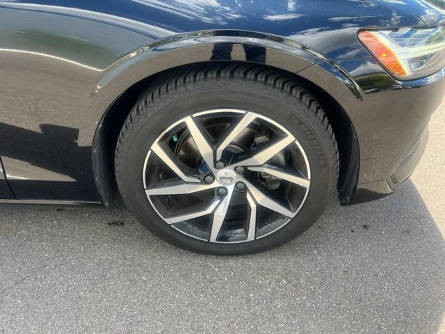 Used 2020 Volvo S60 T5 Momentum w/ Protection Package Premier FWD image 9