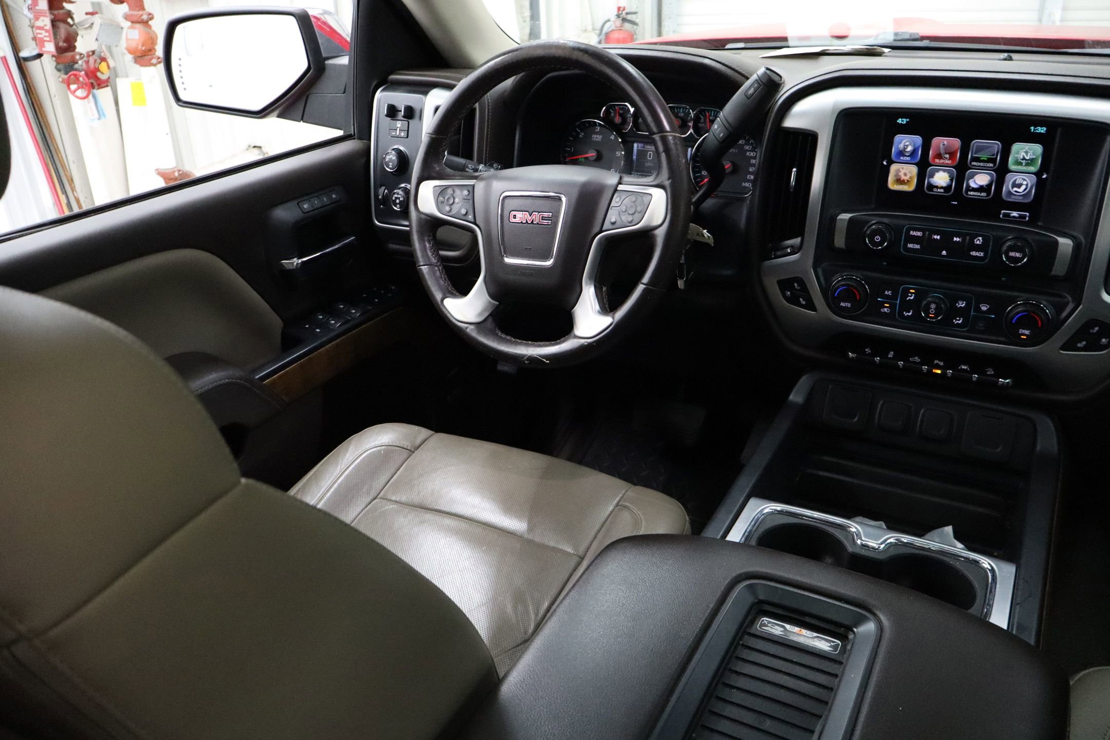 Used 2018 GMC Sierra 1500 SLT image 24
