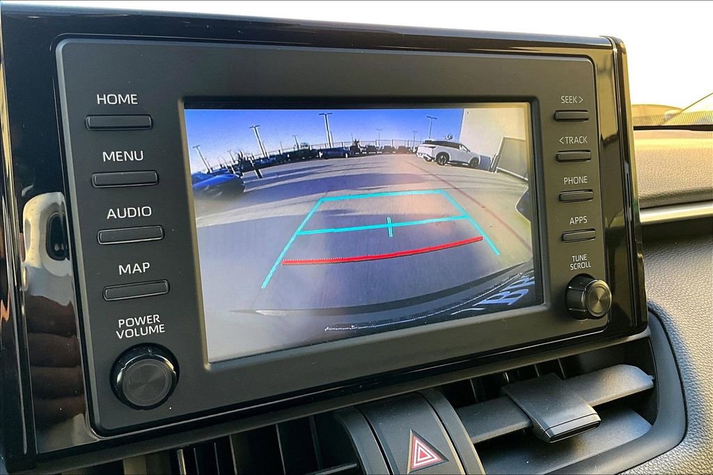 Used 2019 Toyota RAV4 LE image 27