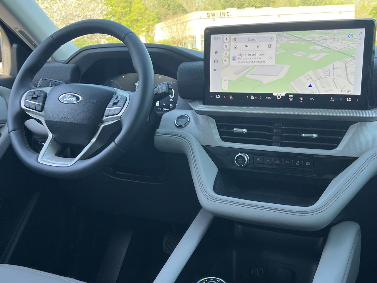 New 2026 Ford Explorer Active w/ Active Comfort Package image 3