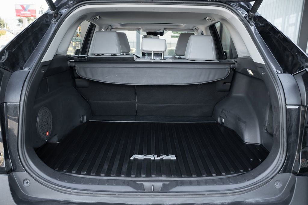 Used 2023 Toyota RAV4 XLE Premium AWD/4WD image 37