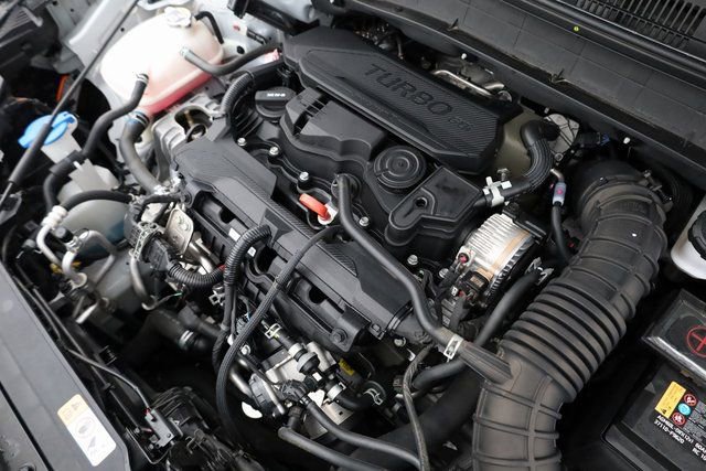 Certified 2023 Hyundai Kona Limited w/ Cargo Package image 9