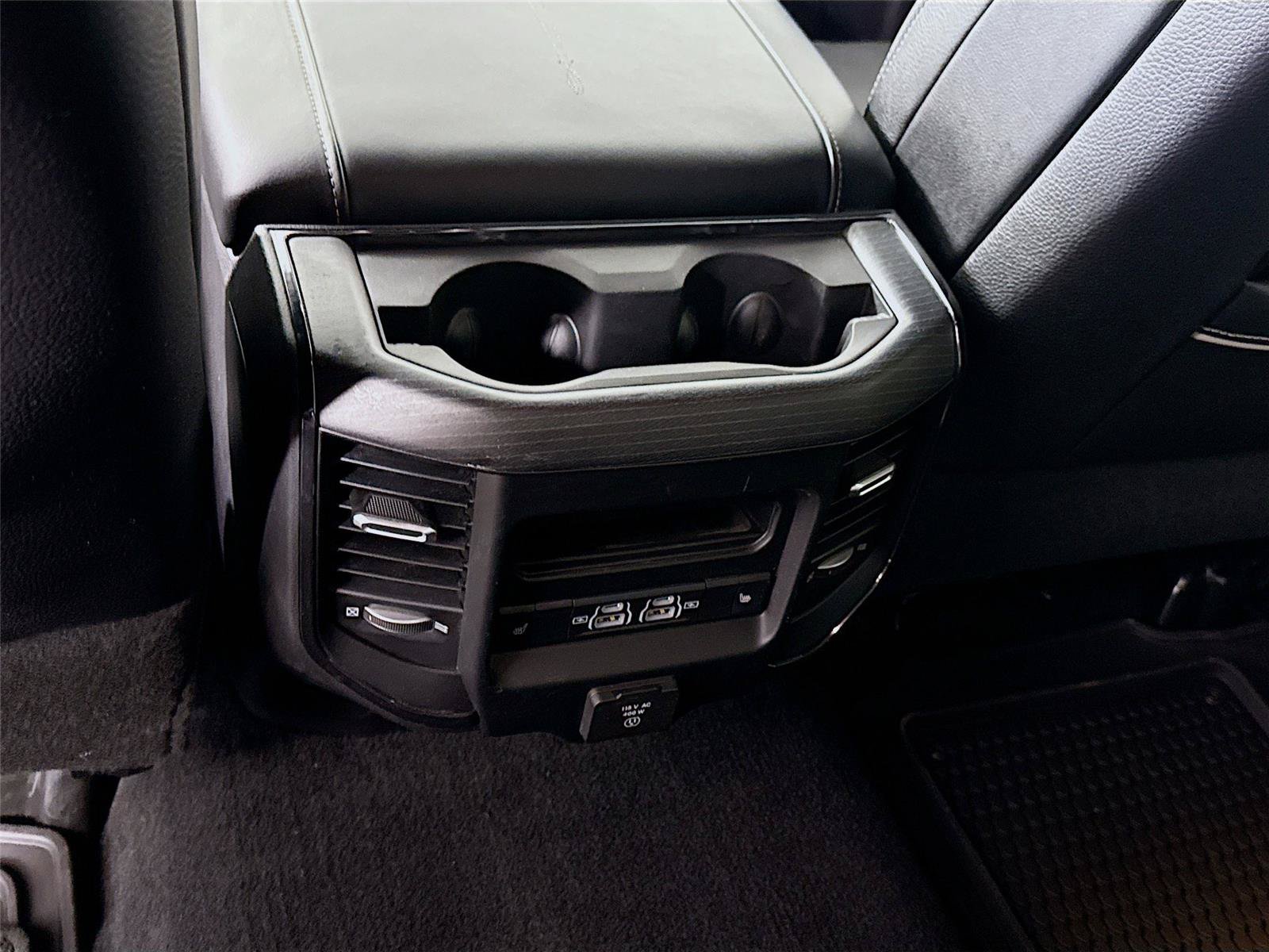 Used 2023 RAM 3500 Limited AWD/4WD image 18