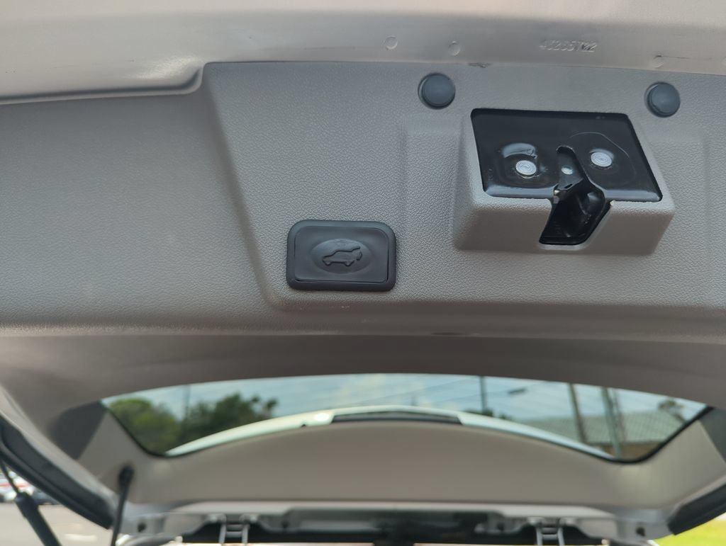 Used 2015 Chevrolet Traverse LT FWD image 30
