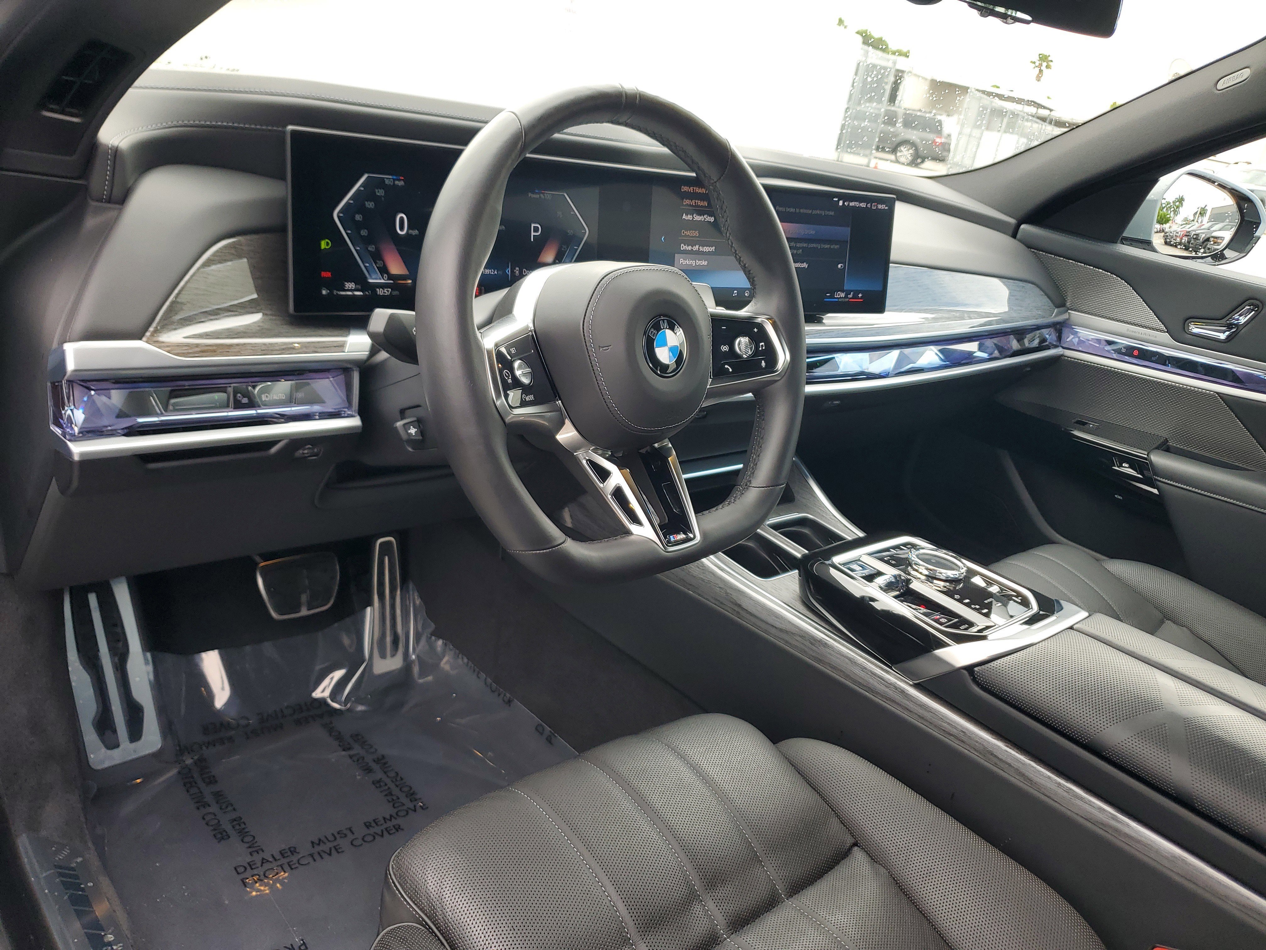 Used 2024 BMW 740i xDrive image 9