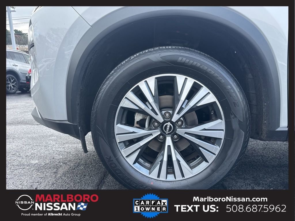 Used 2023 Nissan Rogue SV image 11