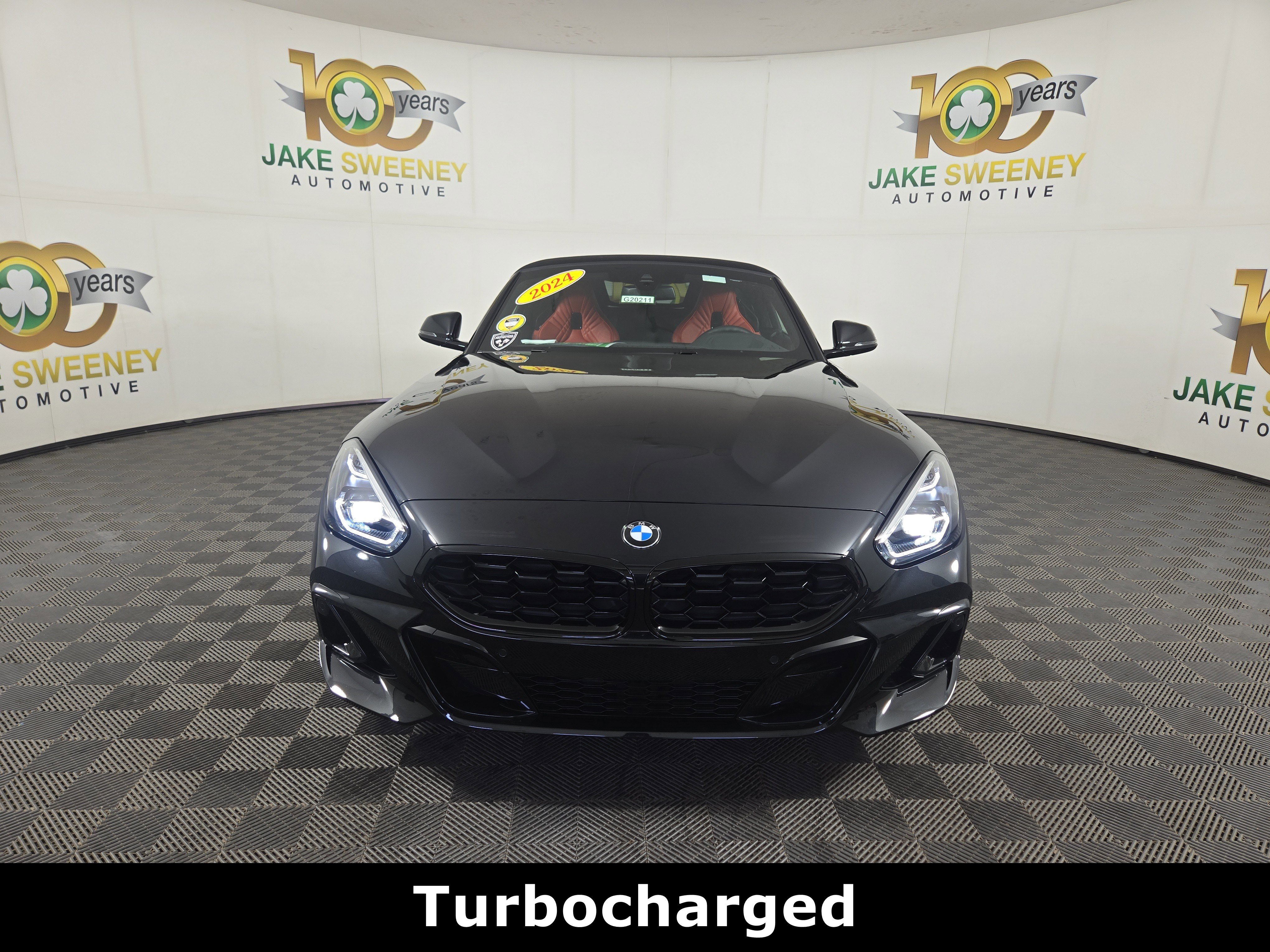 Used 2024 BMW Z4 M40i w/ Premium Package image 2