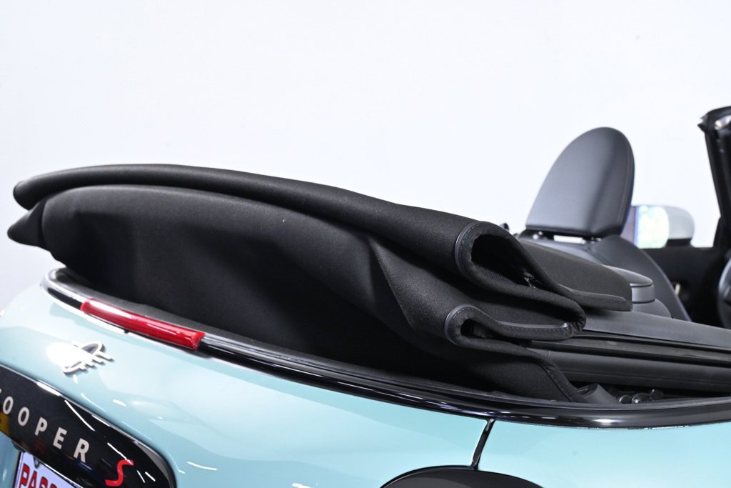 Used 2025 MINI Cooper S FWD image 8