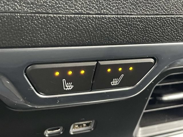 Used 2022 Chevrolet Silverado 1500 LTZ w/ LTZ Premium Package AWD/4WD image 23