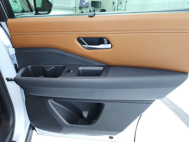 New 2026 Nissan Pathfinder Platinum image 43