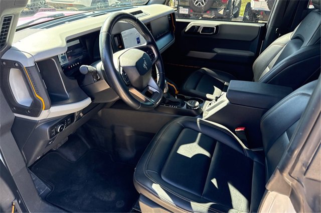 Used 2022 Ford Bronco Badlands image 9