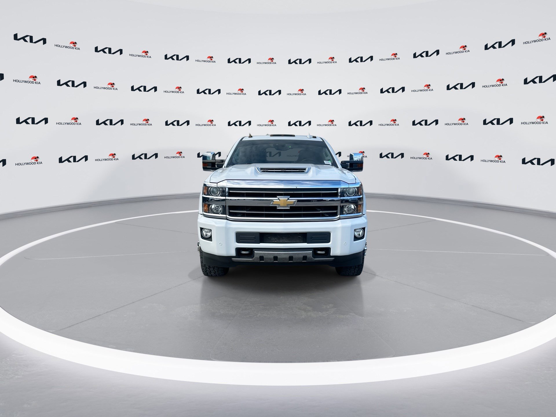 Used 2019 Chevrolet Silverado 3500 High Country w/ Duramax Plus Package image 3