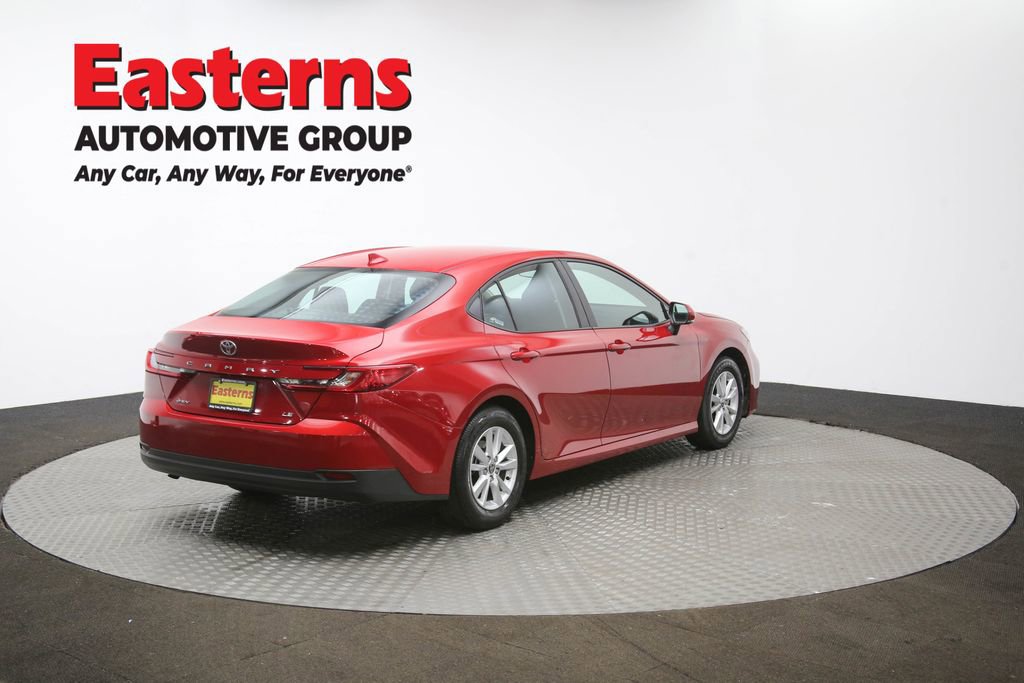 Used 2025 Toyota Camry LE image 40