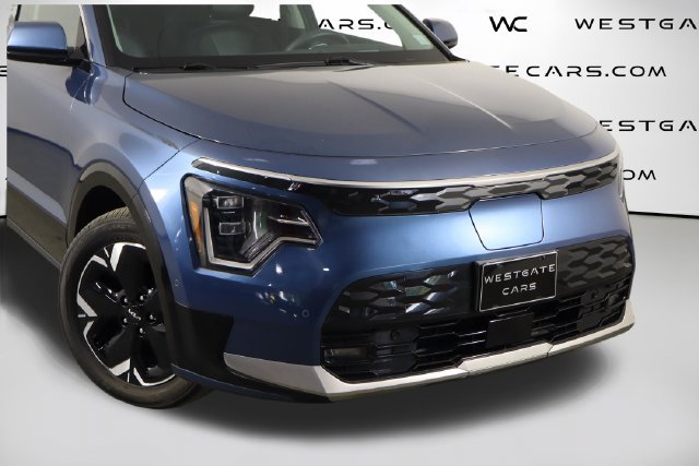 Used 2023 Kia Niro Wave FWD image 50