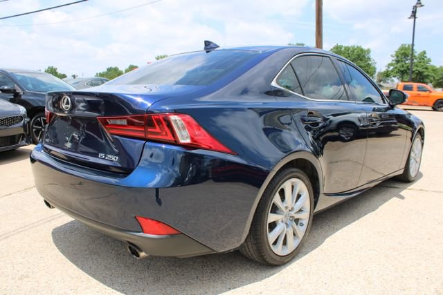 Used 2015 Lexus IS 250 RWD image 3