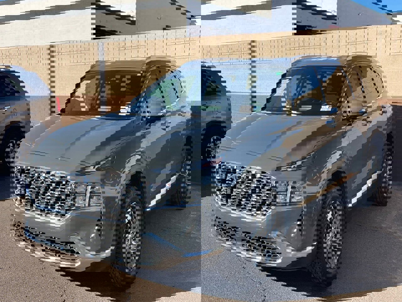 Used 2022 Hyundai Santa Fe SEL w/ Convenience Package image 4