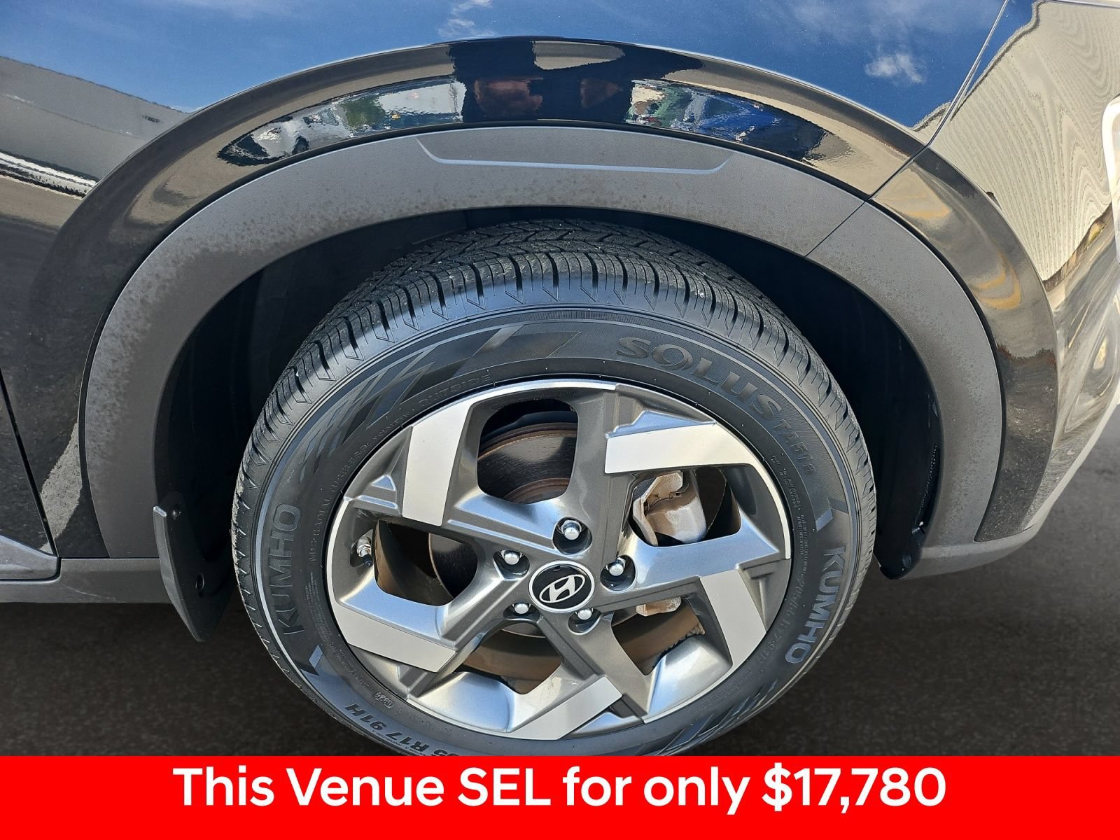 Used 2022 Hyundai Venue SEL FWD image 41