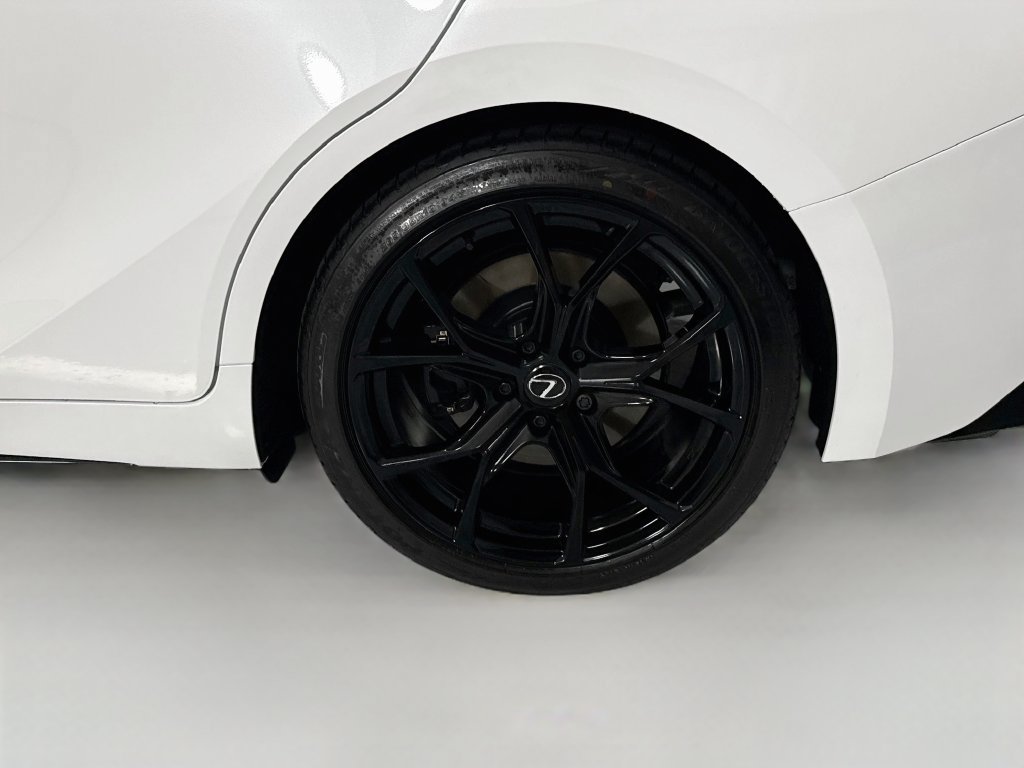 Used 2025 Lexus IS 500 RWD image 31