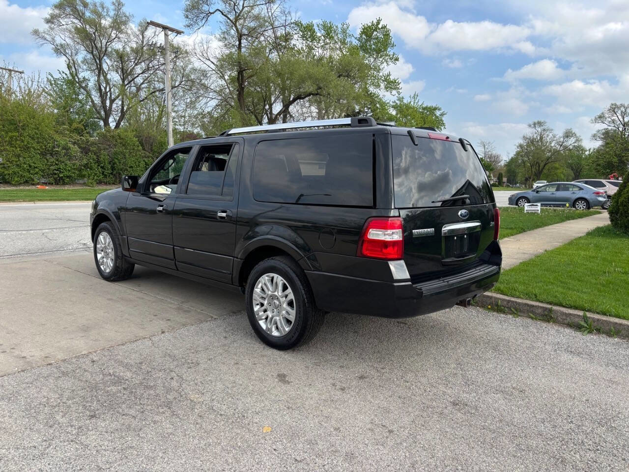 Used 2014 Ford Expedition EL Limited w/ Equipment Group 301A AWD/4WD image 15
