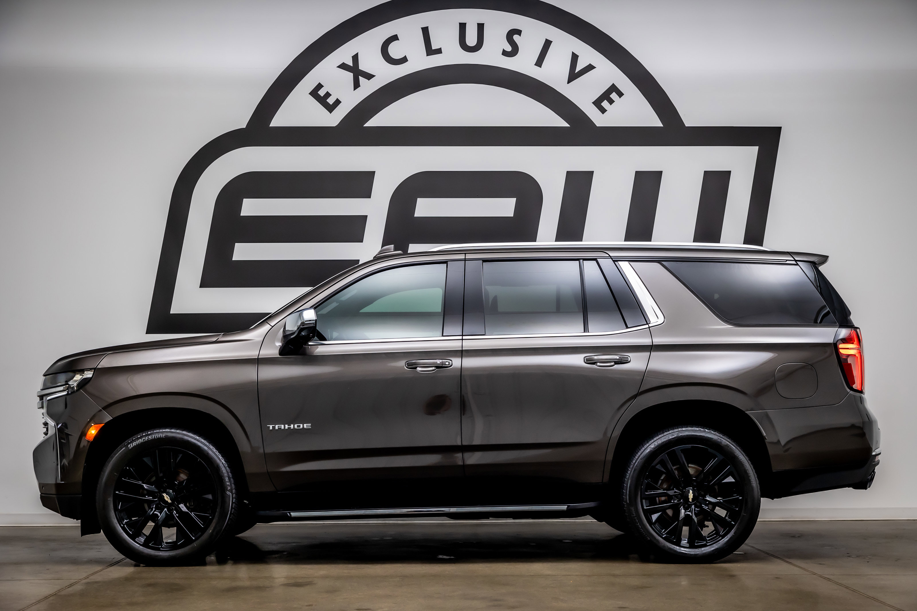 Used 2021 Chevrolet Tahoe Premier w/ Premium Package image 5