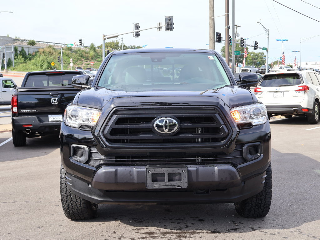 Used 2023 Toyota Tacoma SR AWD/4WD image 2