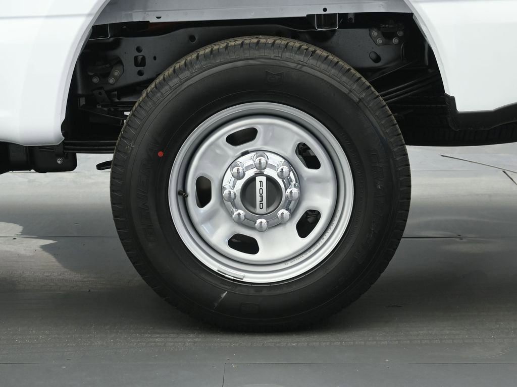 New 2026 Ford F350 XL w/ XL Chrome Package image 19