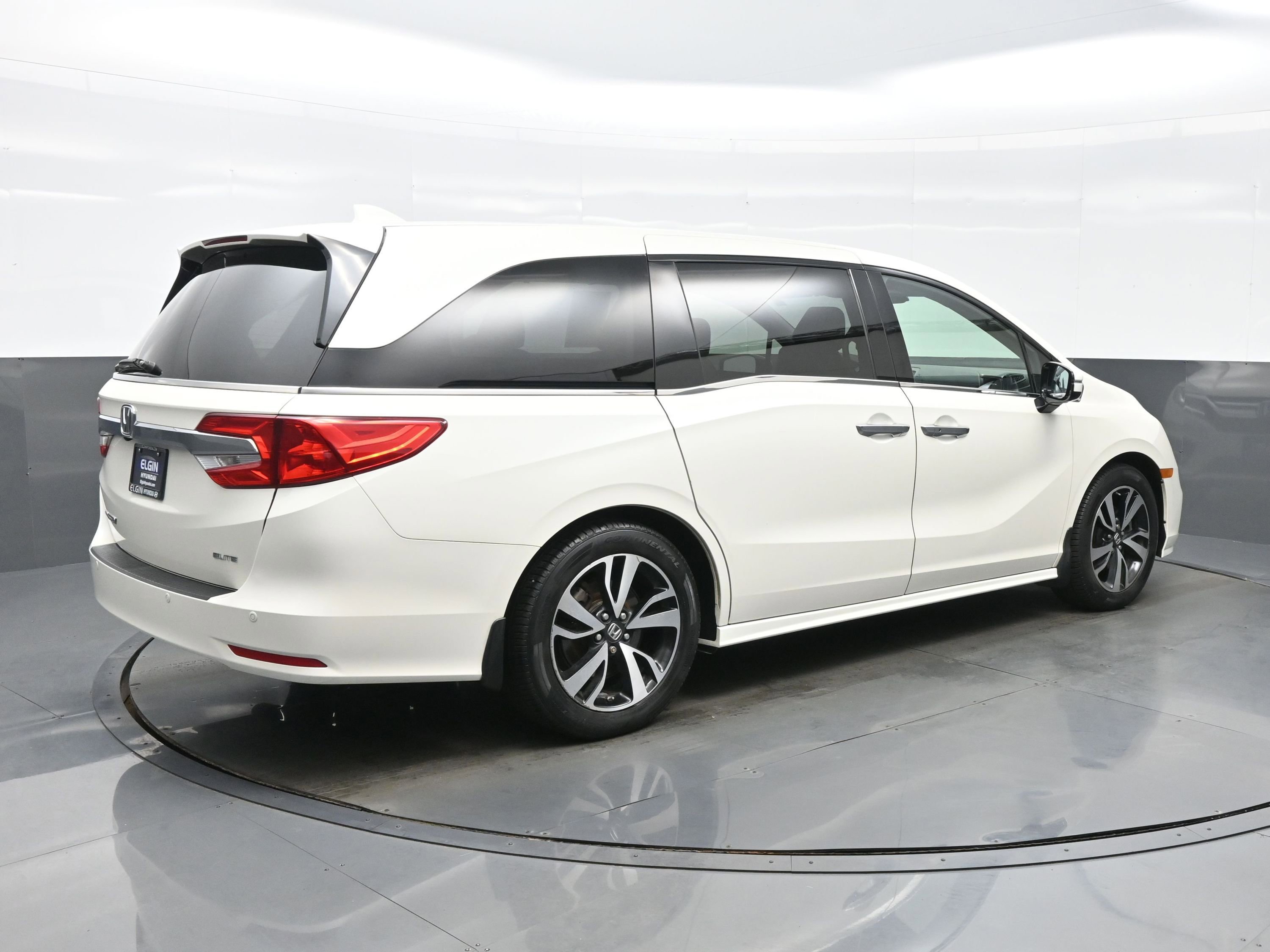 Used 2019 Honda Odyssey Elite image 6
