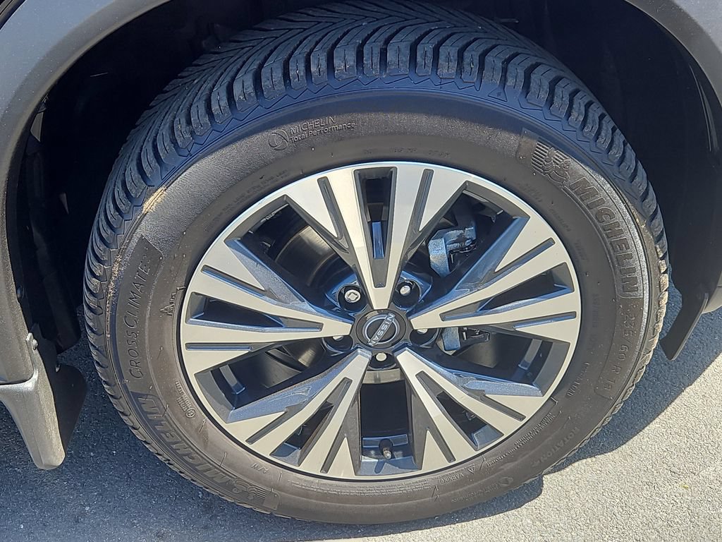 Used 2023 Nissan Rogue SV AWD/4WD image 10