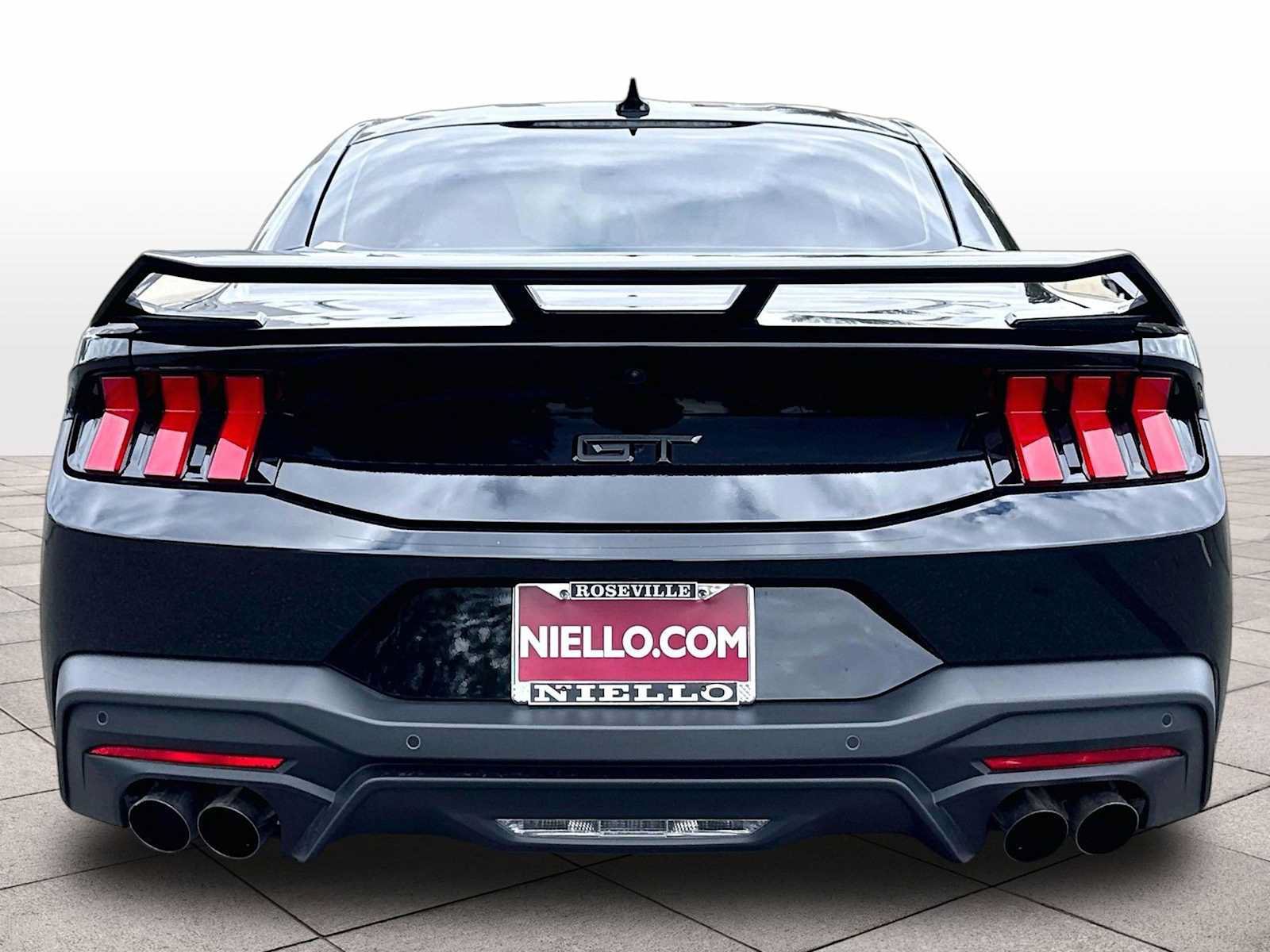 Used 2025 Ford Mustang GT Premium w/ GT Performance Package RWD image 7